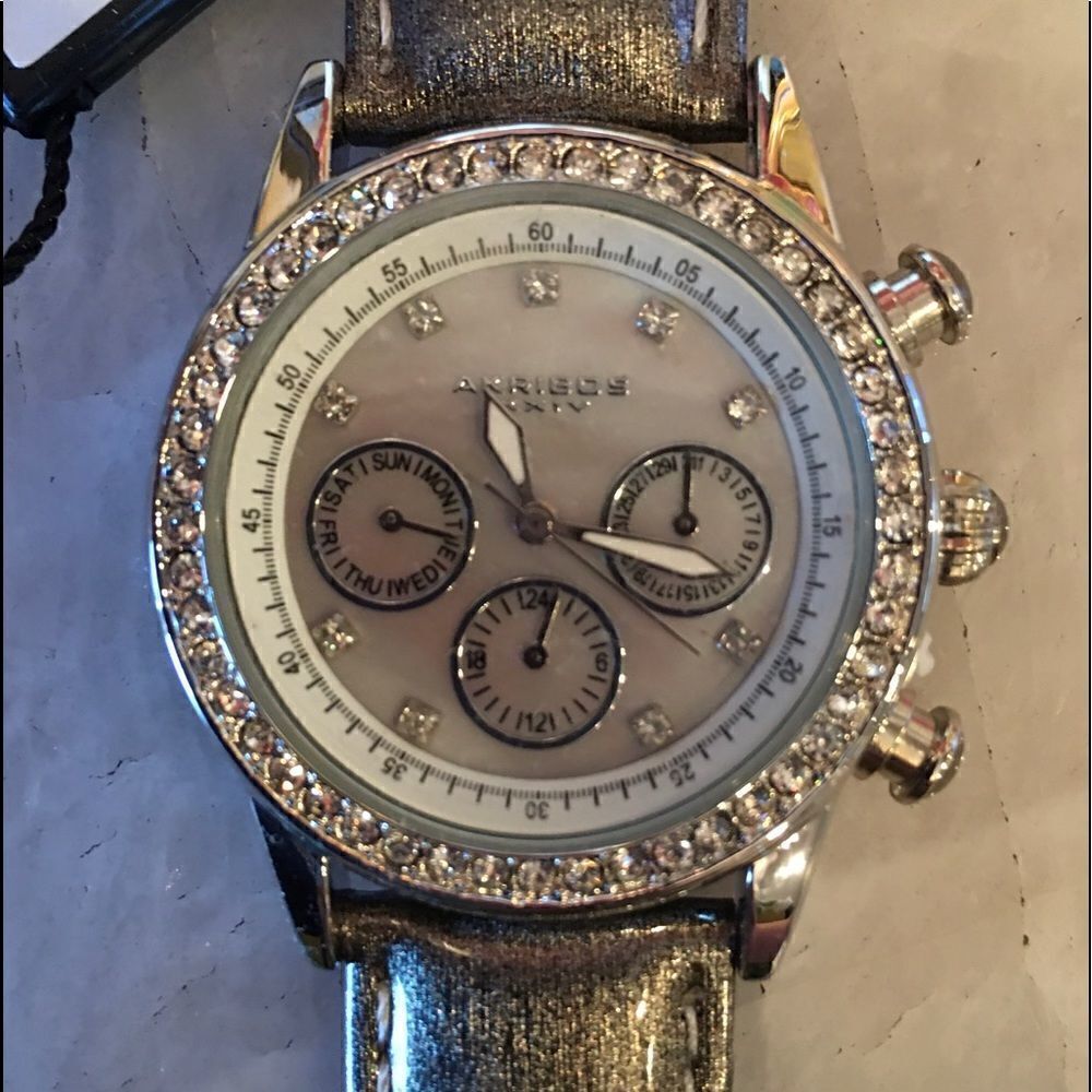 AKRIBOS XXIV Designer Metallic Watch